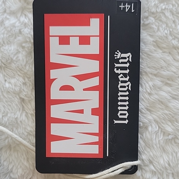 NWT- Loungefly Marvel Deadpool Wallet. - Picture 4 of 8